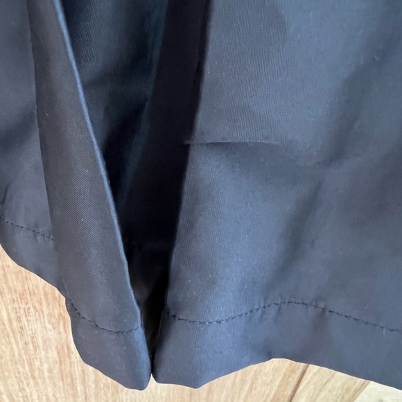 New Kenneth Cole Belted Trench Coat with pleats Navy blue size Small - Picture 4 of 7